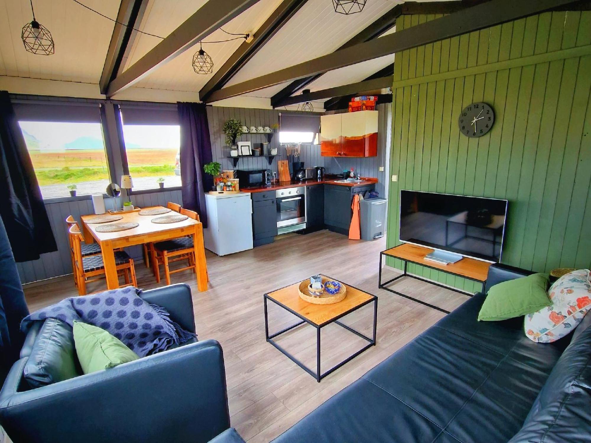 Green Farm Stay With Private Hot Tub Hvolsvöllur Exteriör bild