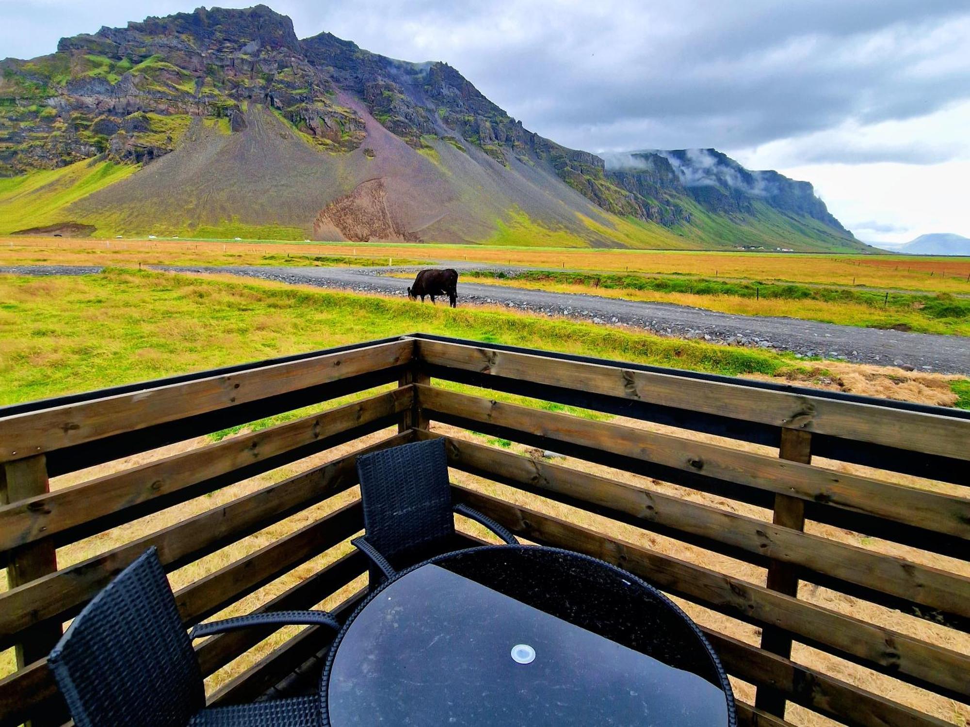 Green Farm Stay With Private Hot Tub Hvolsvöllur Exteriör bild