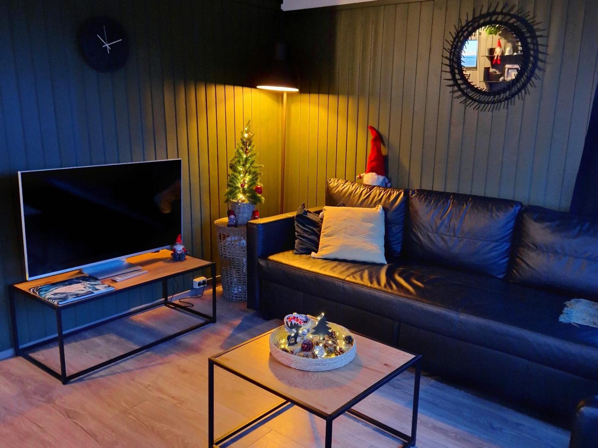 Green Farm Stay With Private Hot Tub Hvolsvöllur Exteriör bild